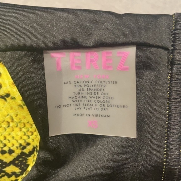 New TERAZ NWOT Lime Green Wild Python Reversible Embossed Sports Bra - Picture 9 of 9